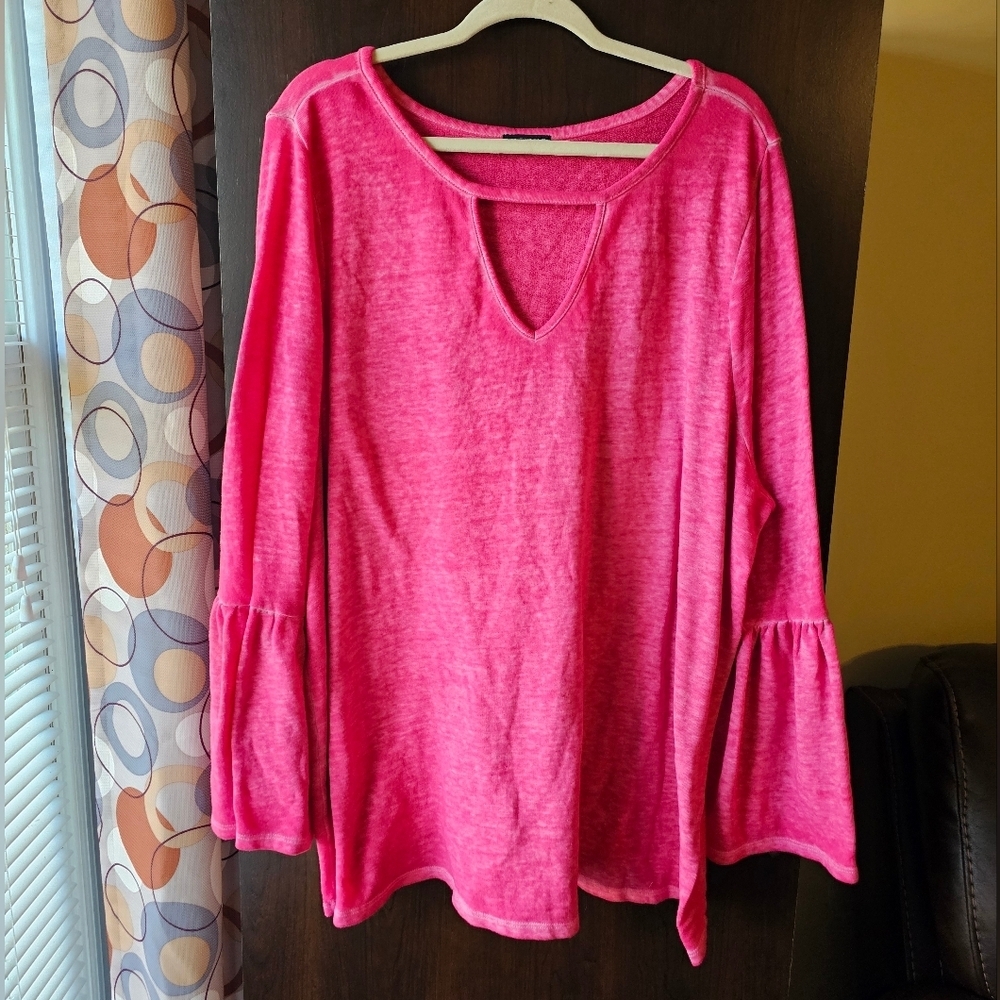 Lane Bryant Fuchsia Bell Sleeve Blouse Size 22/24